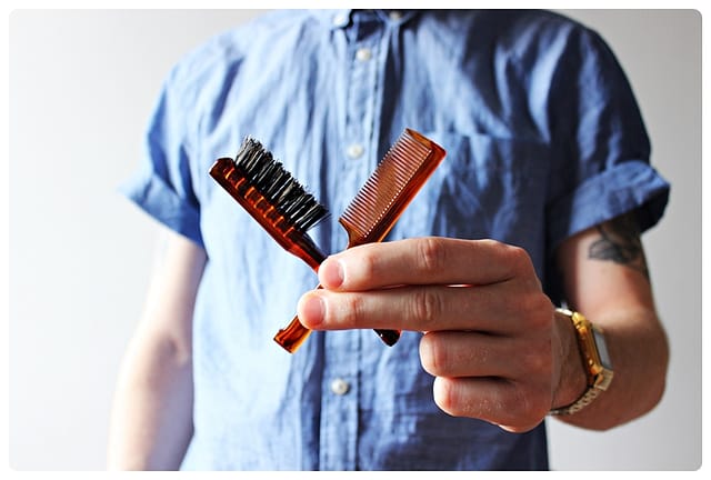 Szczotka i grzebień do brody Mondial 1908 (Antica Barberia) – mini recenzja